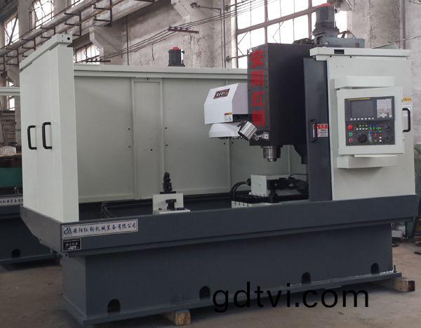 前軸(zhou)鎖(suo)銷孔(kong)專用(yong)加工(gong)